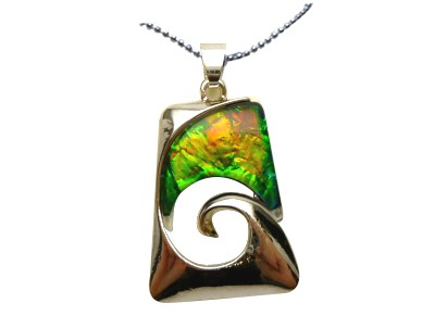 Hawaii’s Rainbow Marble Fashion Glass Pendant
